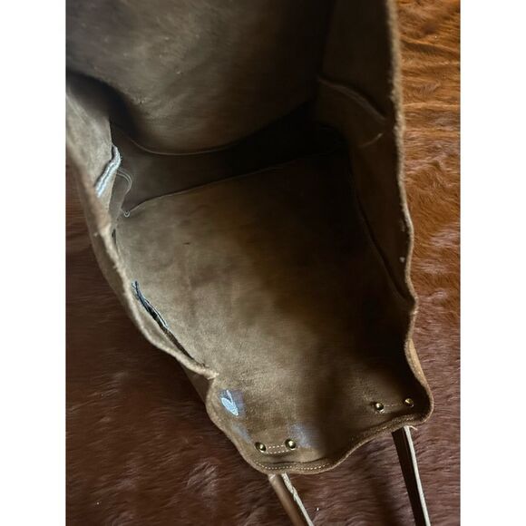 Rare 1980's "BROOKSTONE"
SUEDE LEATHER TOTE in Cognac - Picture 6 of 13